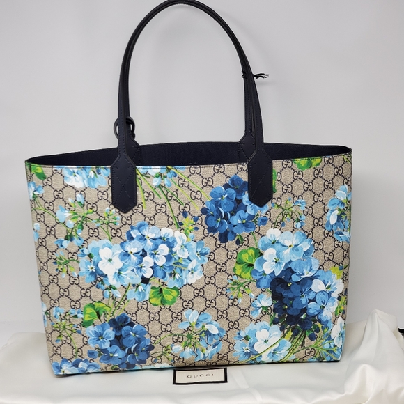 💯 Auth Gucci Blossom Reversible Blue Large Tote - Picture 2 of 8